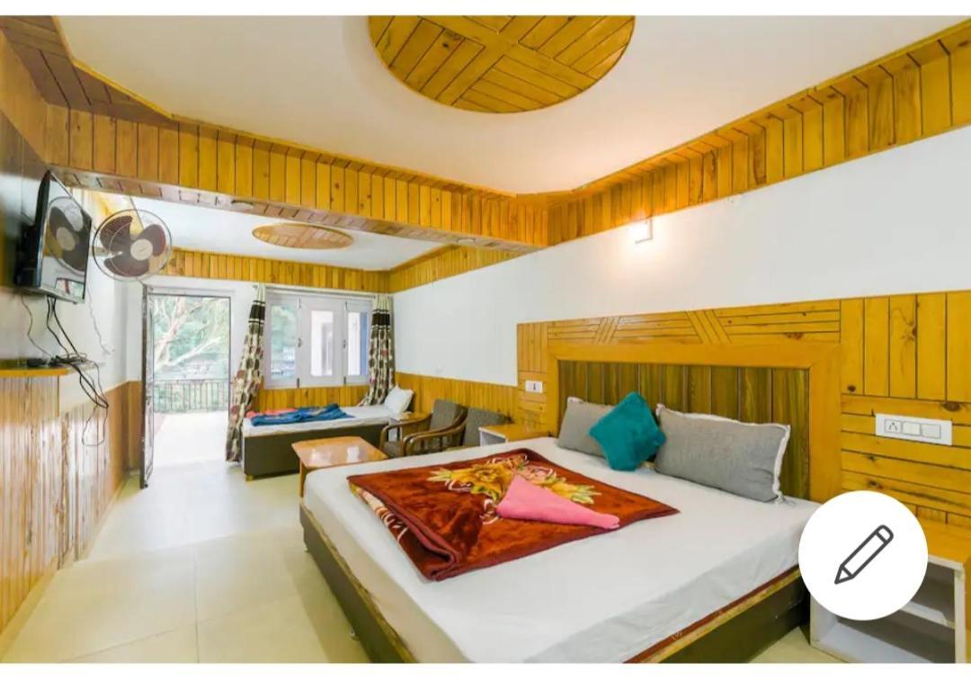 Tirthan Crest Homestay Banjar Bagian luar foto